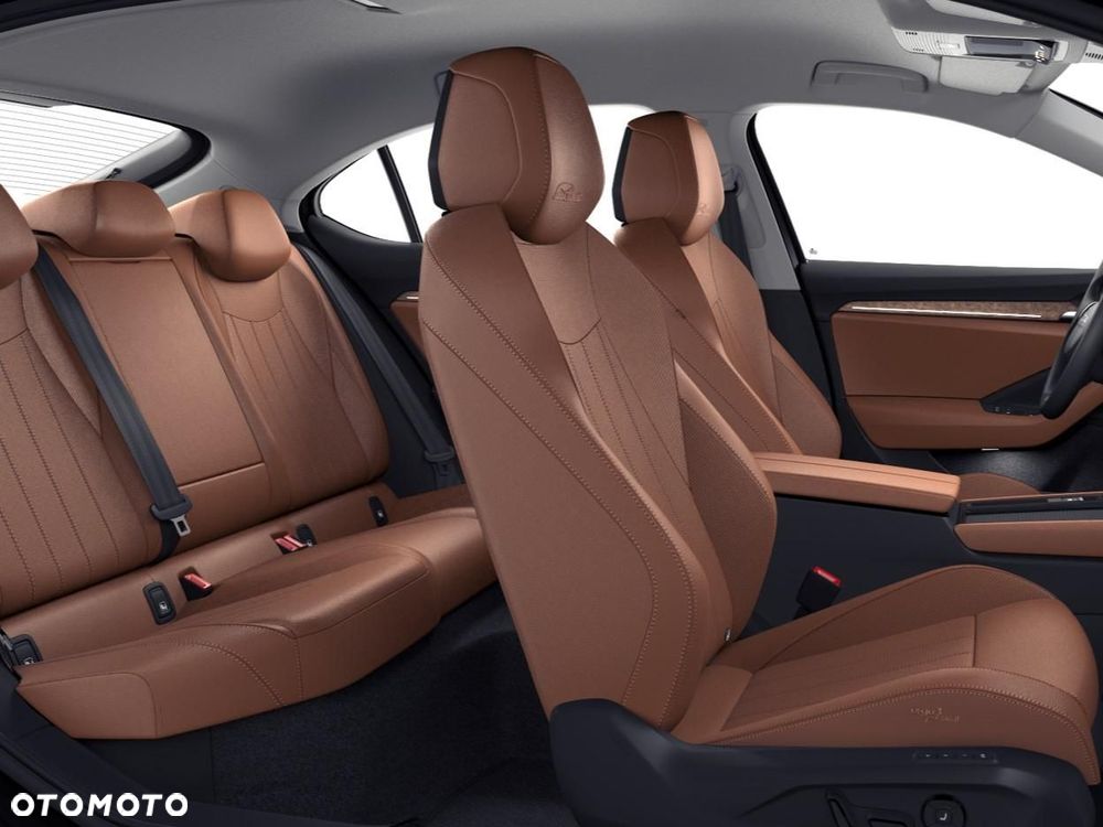 Skoda Superb 2.0 TDI SCR 4x4 L&K DSG - 7