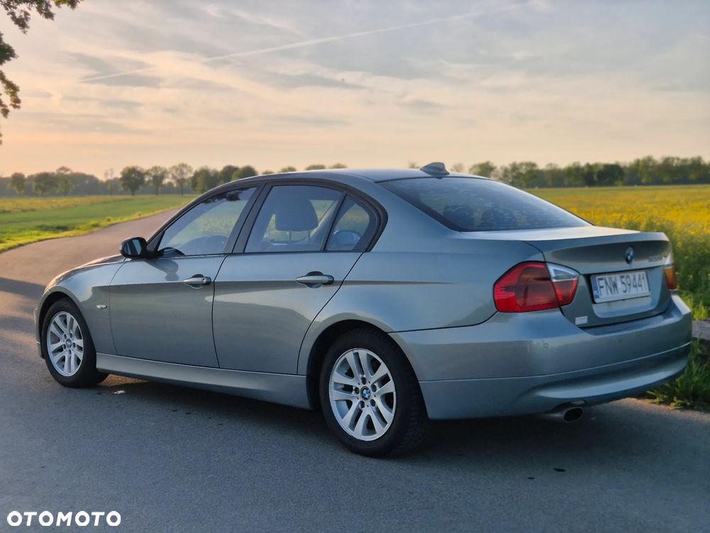 BMW Seria 3 320d - 5