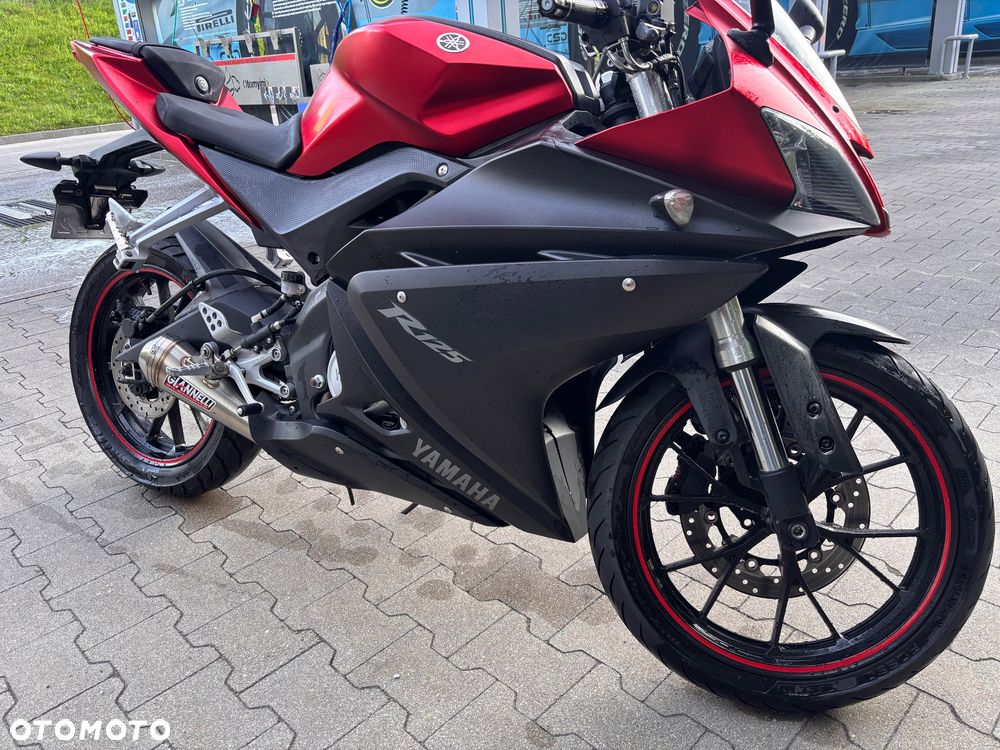 Yamaha YZF - 8
