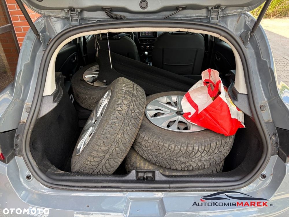 Renault Clio 1.2 16V Life - 26