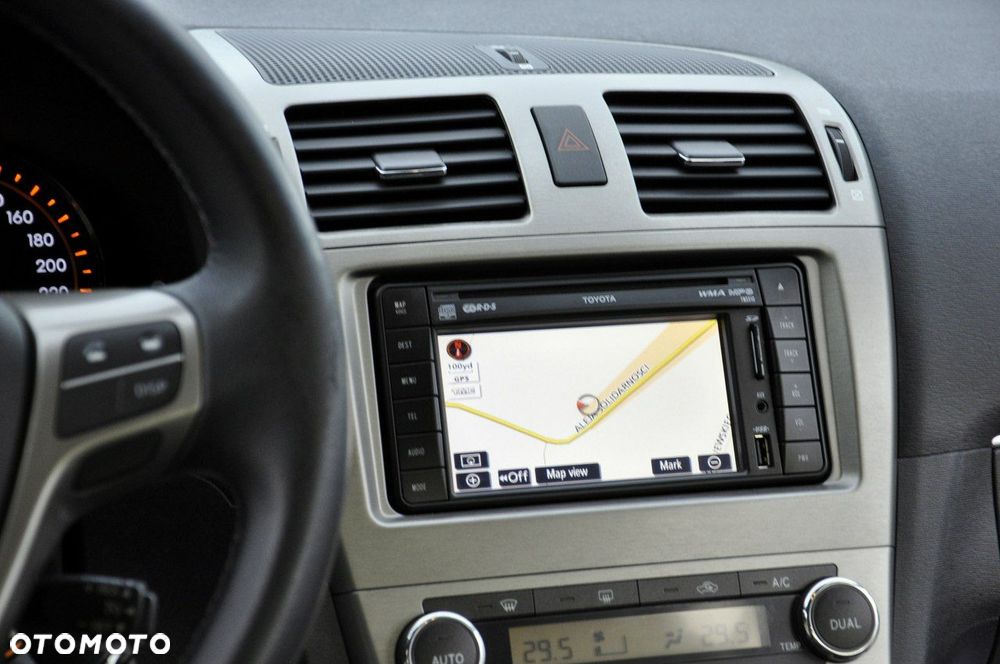 Toyota Avensis 1.8 Sol plus NAVI - 39