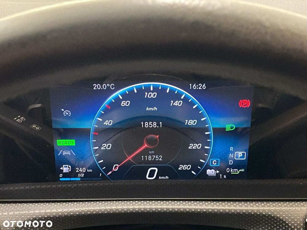 Mercedes-Benz CLA - 15
