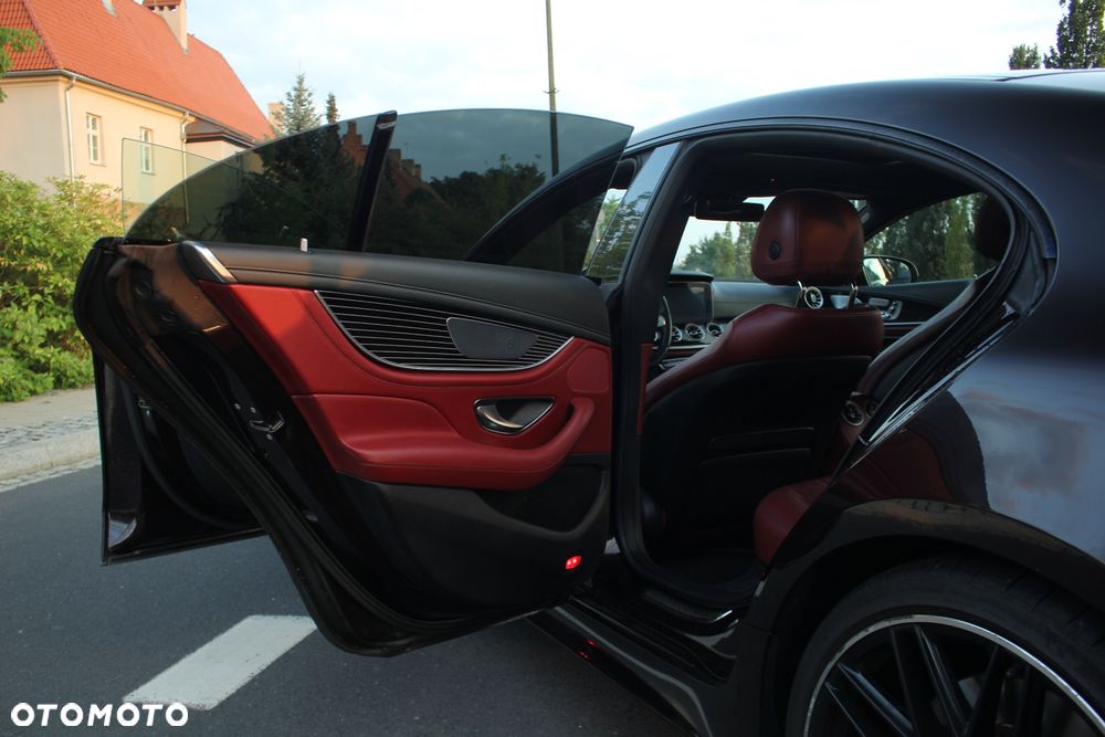 Mercedes-Benz CLS - 23