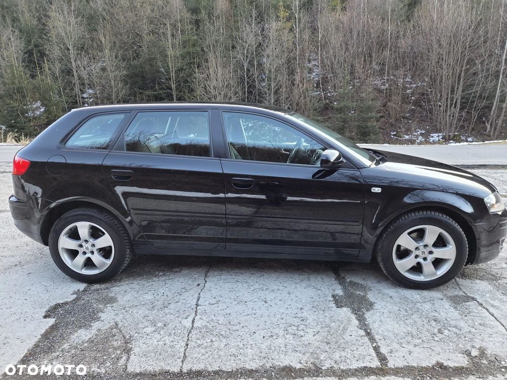 Audi A3 Sportback 1.6 Attraction - 6