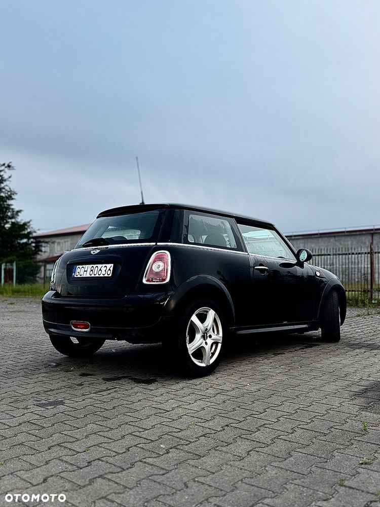 MINI ONE Standard - 4