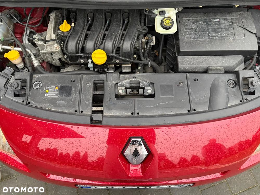 Renault Scenic 1.6 16V 110 Authentique - 11