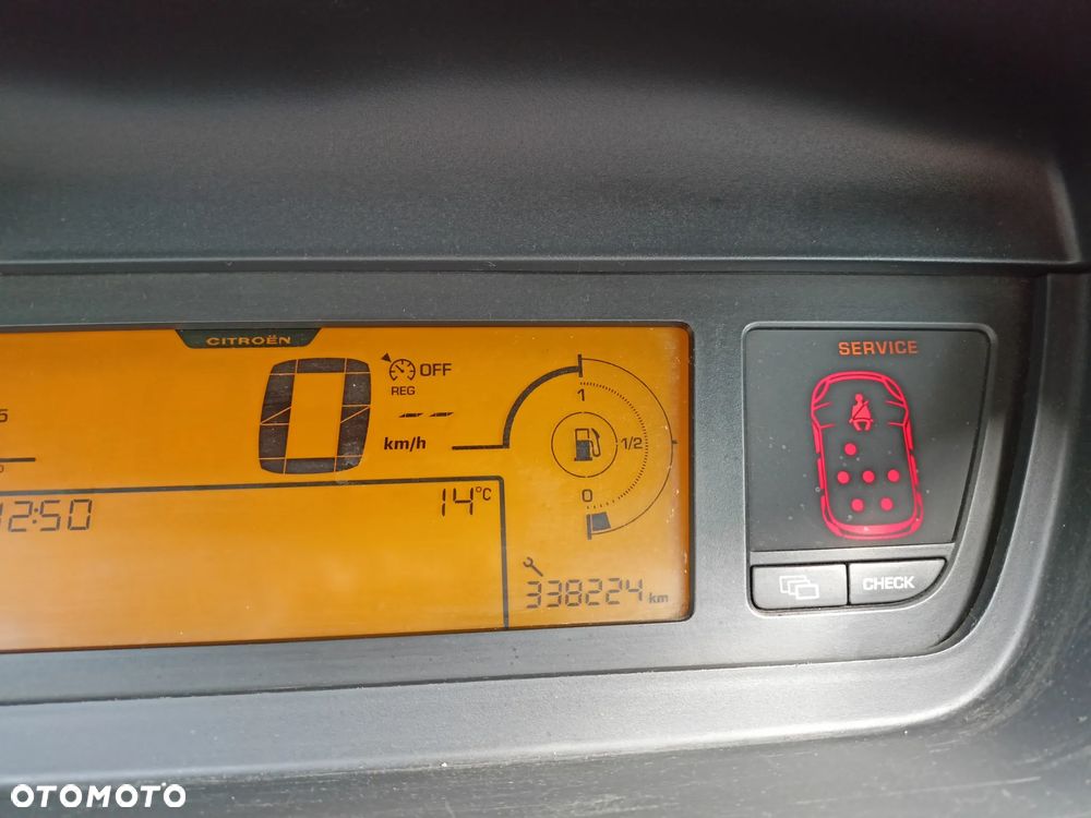 Citroën C4 Grand Picasso - 15