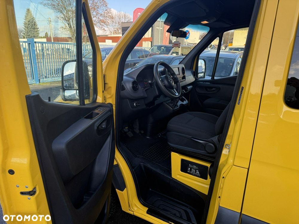 Mercedes-Benz Sprinter - 8