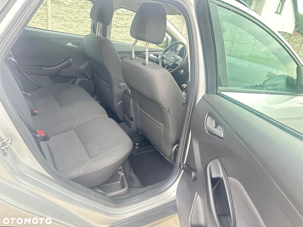 Ford Focus 1.6 TDCi DPF Start-Stopp-System SYNC Edition - 15
