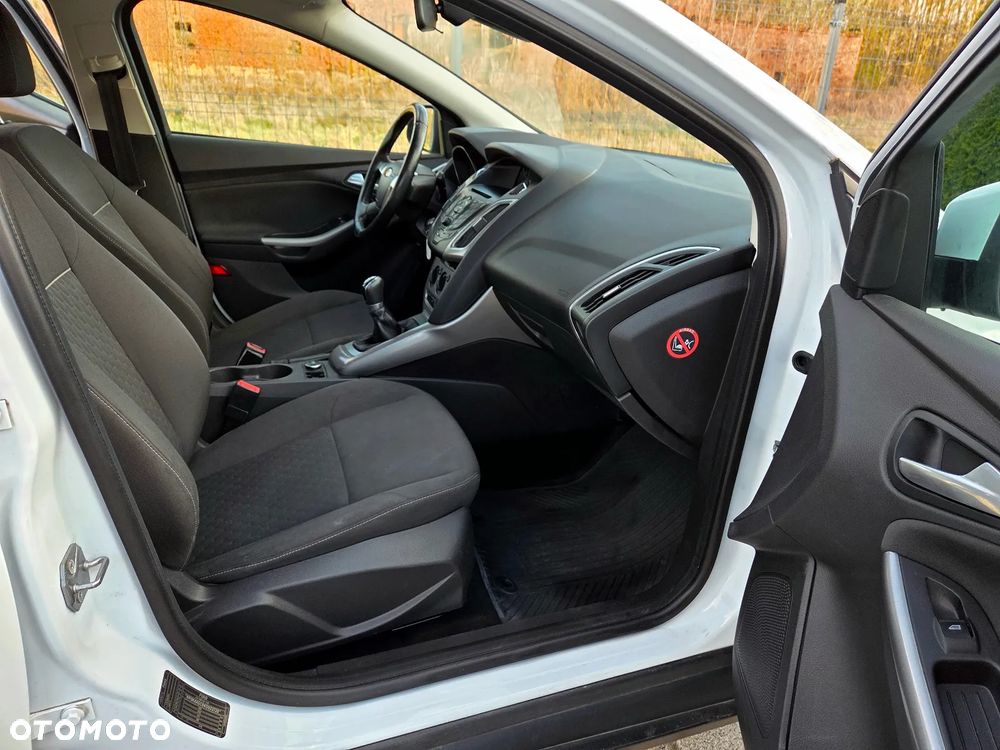 Ford Focus 1.6 Trend - 8