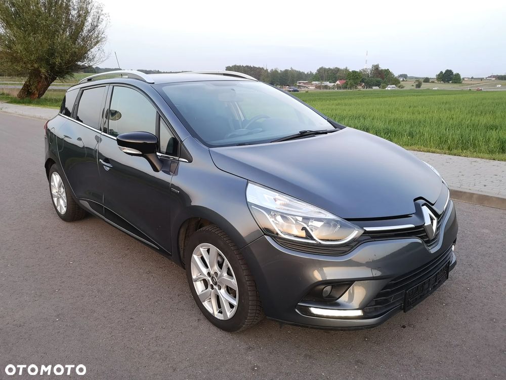 Renault Clio TCe 90 Luxe - 32