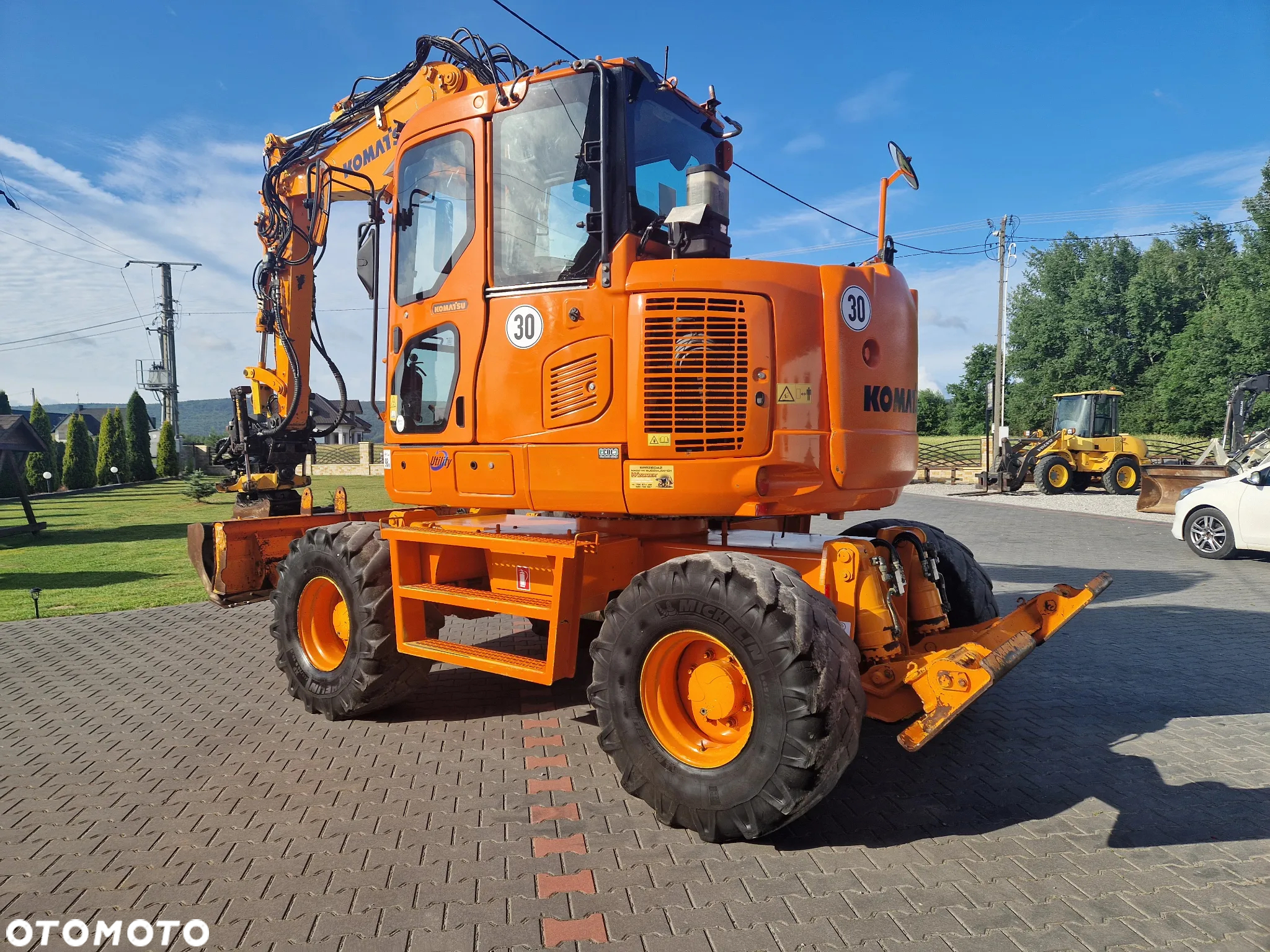Komatsu PW118MR - 2