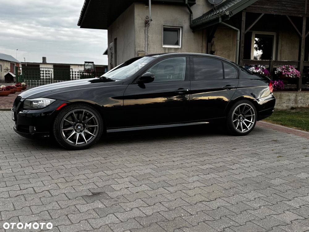 BMW Seria 3 335d DPF Edition Sport - 2