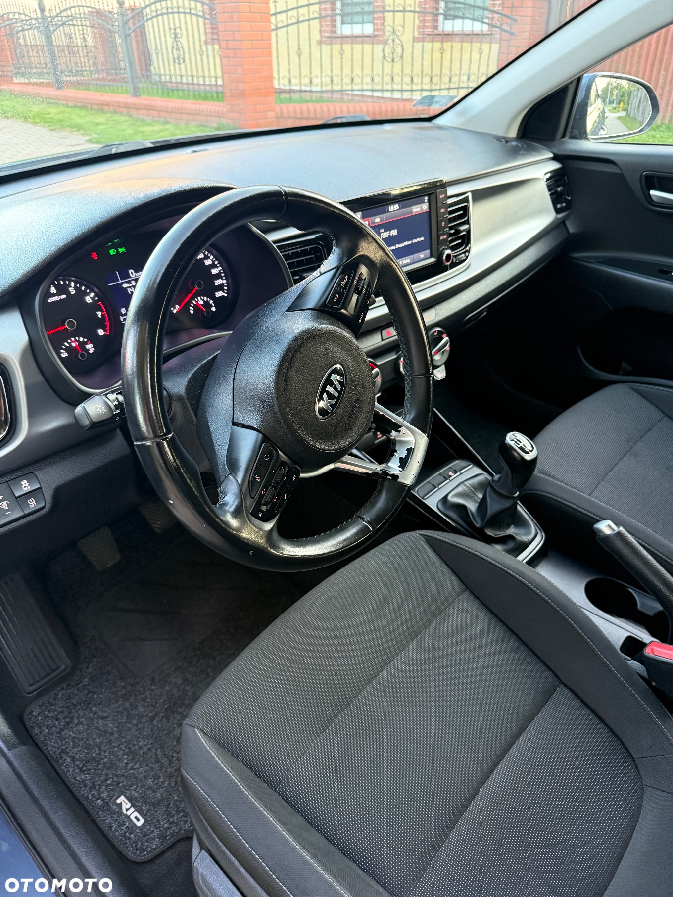 Kia Rio - 7