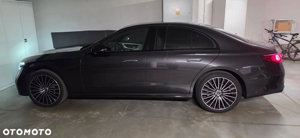 Mercedes-Benz Klasa E 220 d mHEV 4-Matic AMG 9G-Tronic - 2