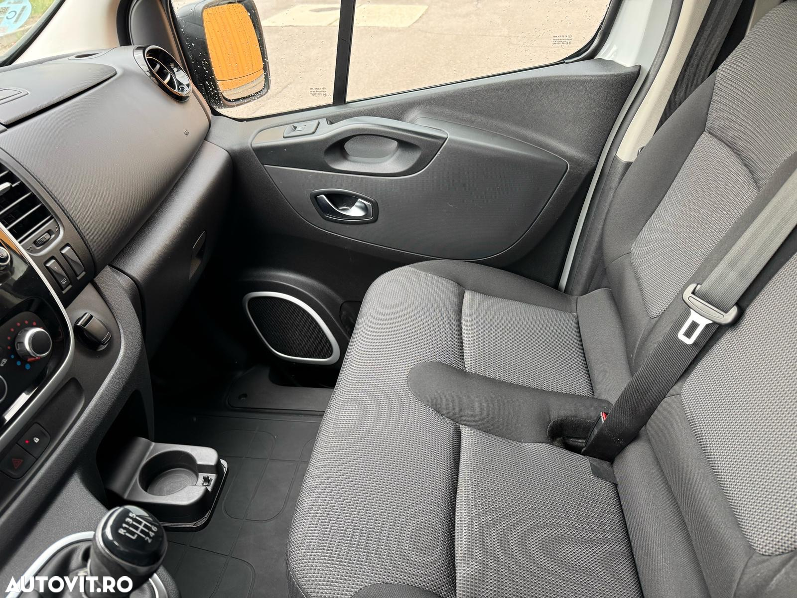 Renault Trafic Combi 2.0 Blue dCi 150 S&S L2 8+1 Zen - 5