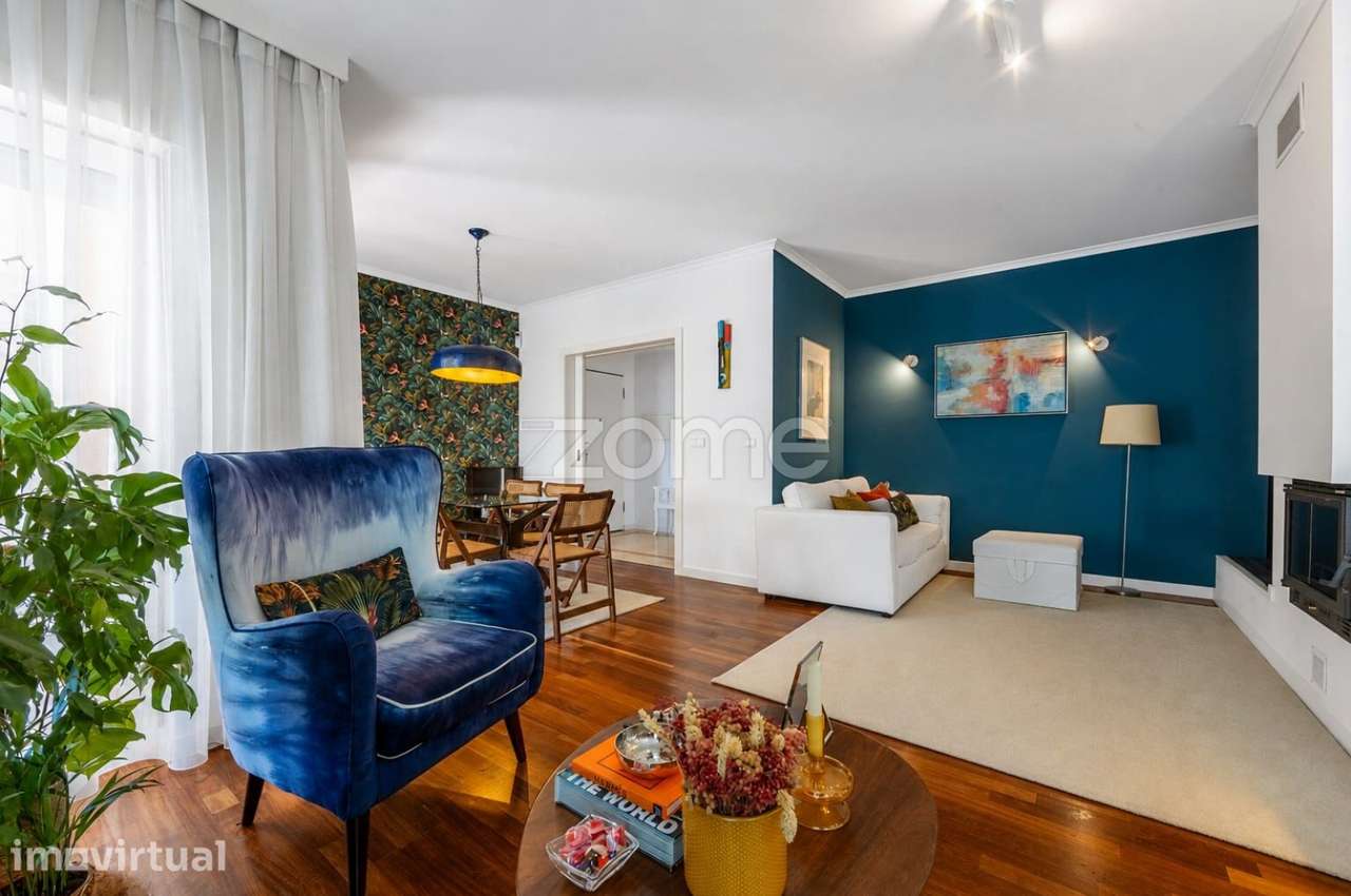 Apartamento T3 remodelado com piscina junto a praia Costa da Caparica - Grande imagem: 2/30
