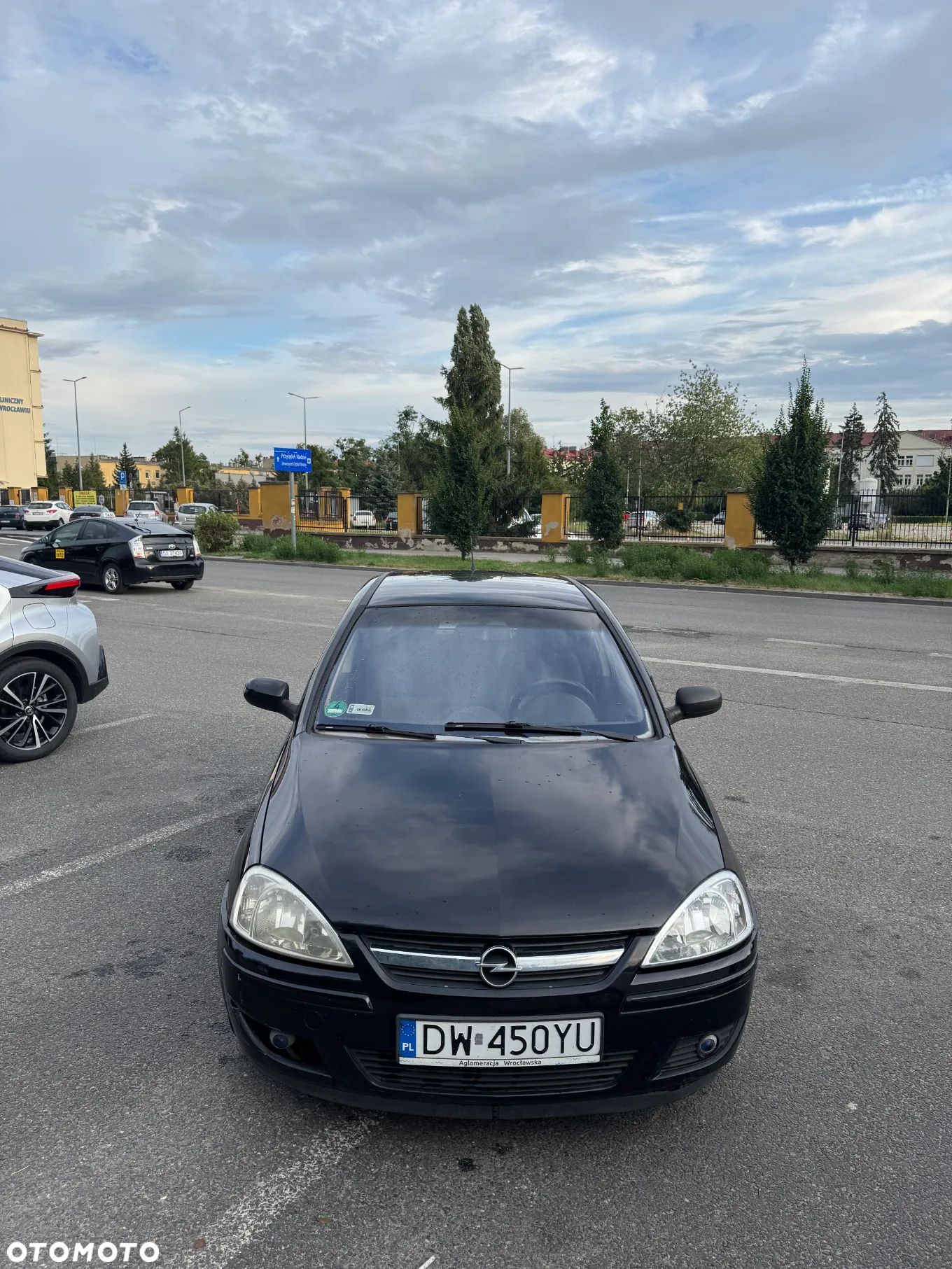 Opel Corsa 1.8 16V Enjoy - 1