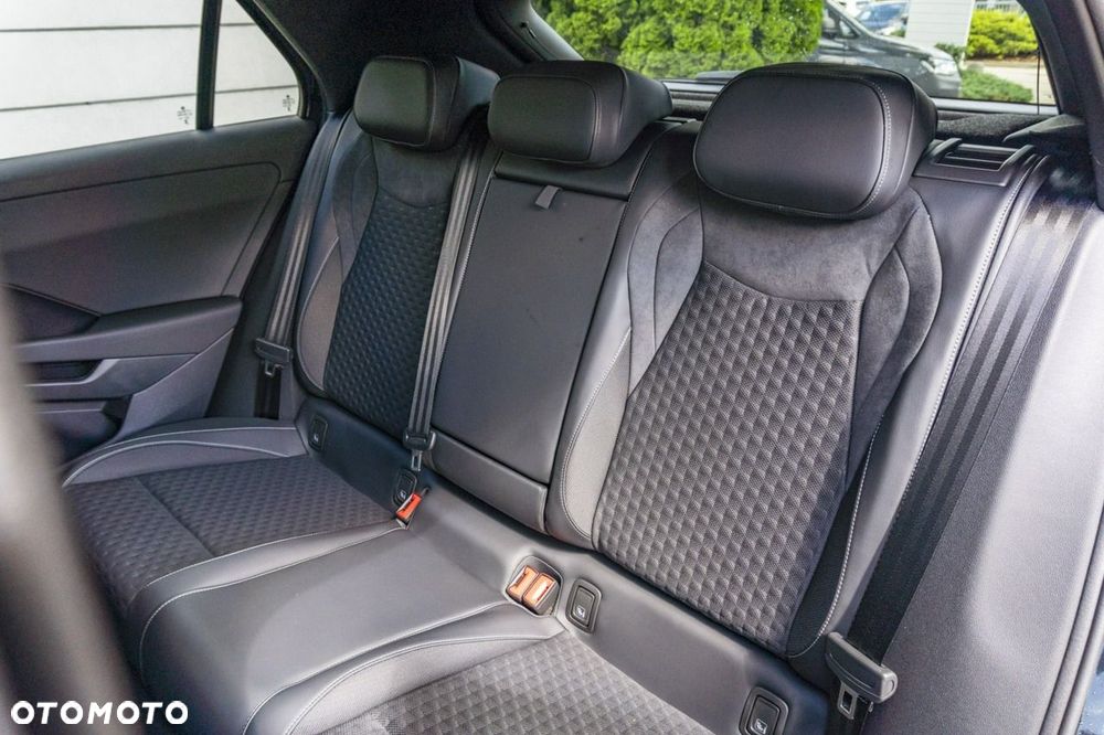 Volkswagen T-Roc - 22