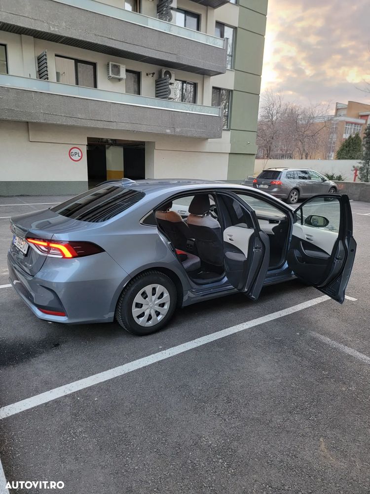 Toyota Corolla - 2