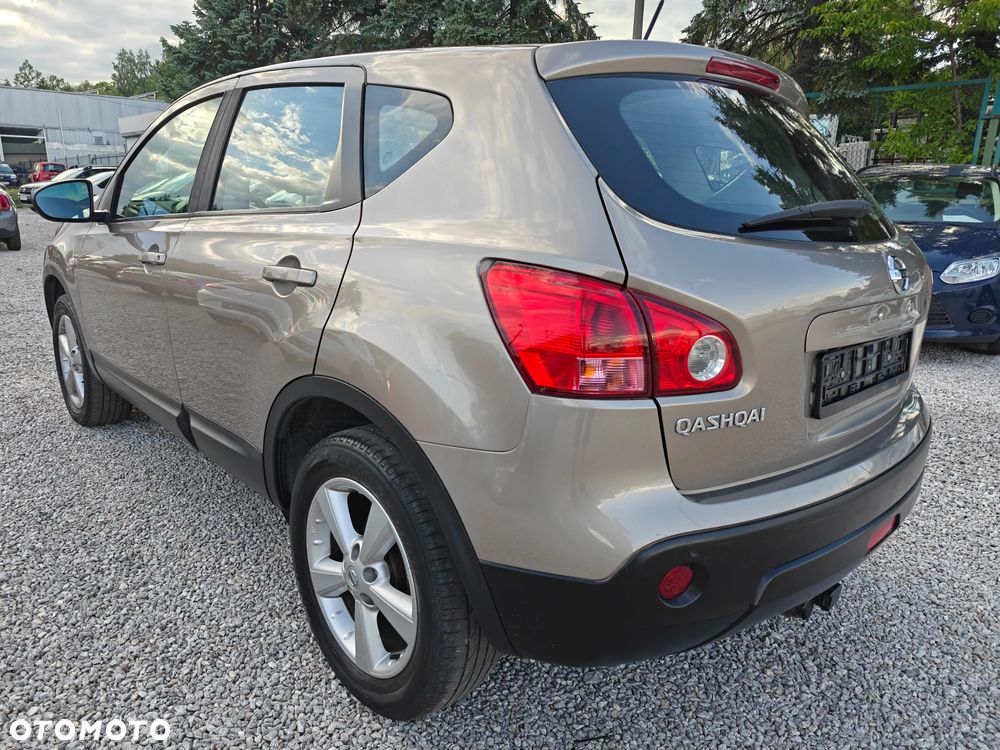 Nissan Qashqai - 2