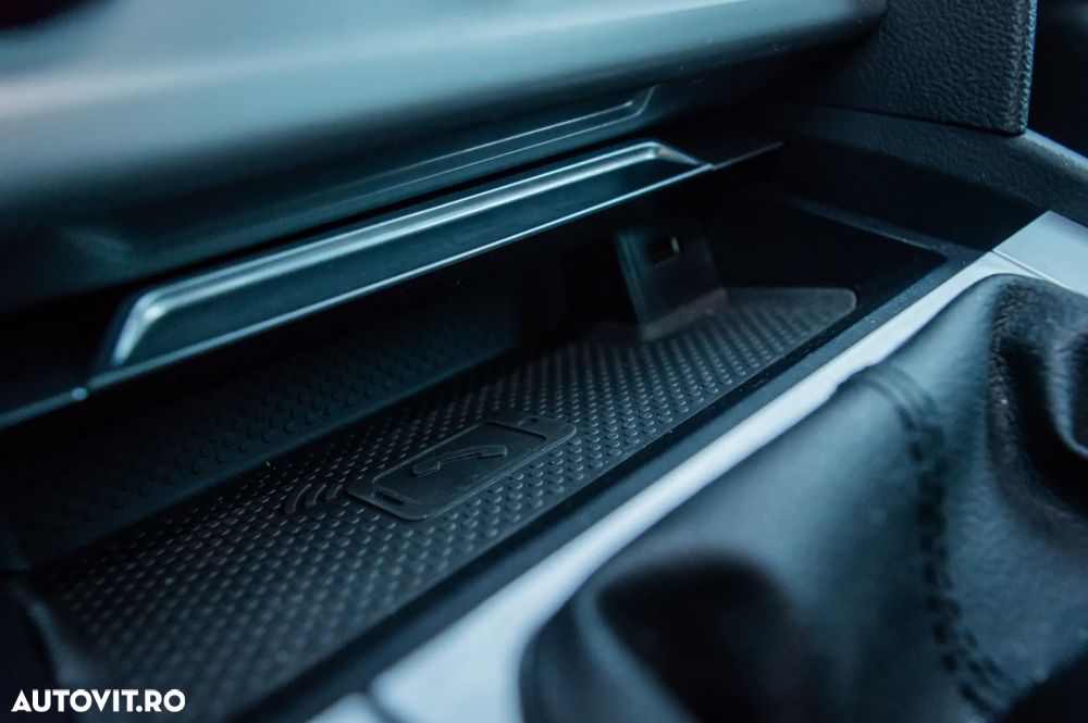 Volkswagen Passat 2.0 TDI SCR Highline - 25