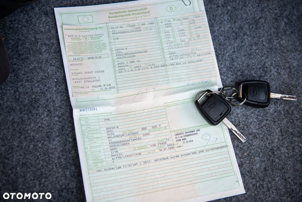 Opel Omega 2.2 Elegance - 37