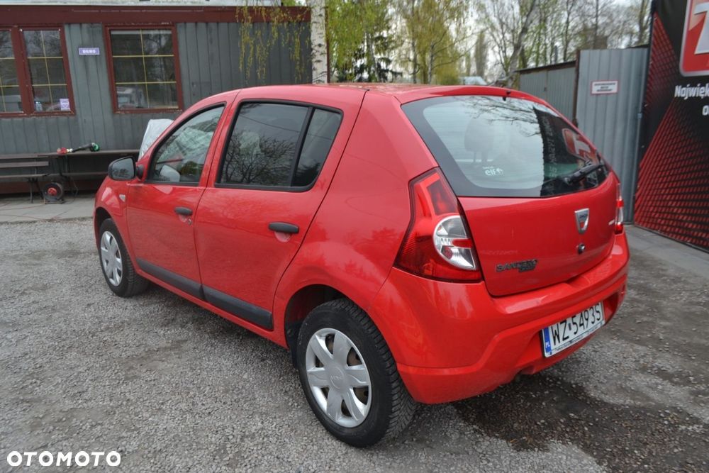 Dacia Sandero - 4