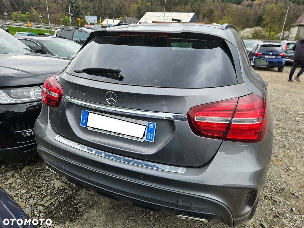 Mercedes-Benz GLA 200 CDI 7G-DCT Edition 1 - 2