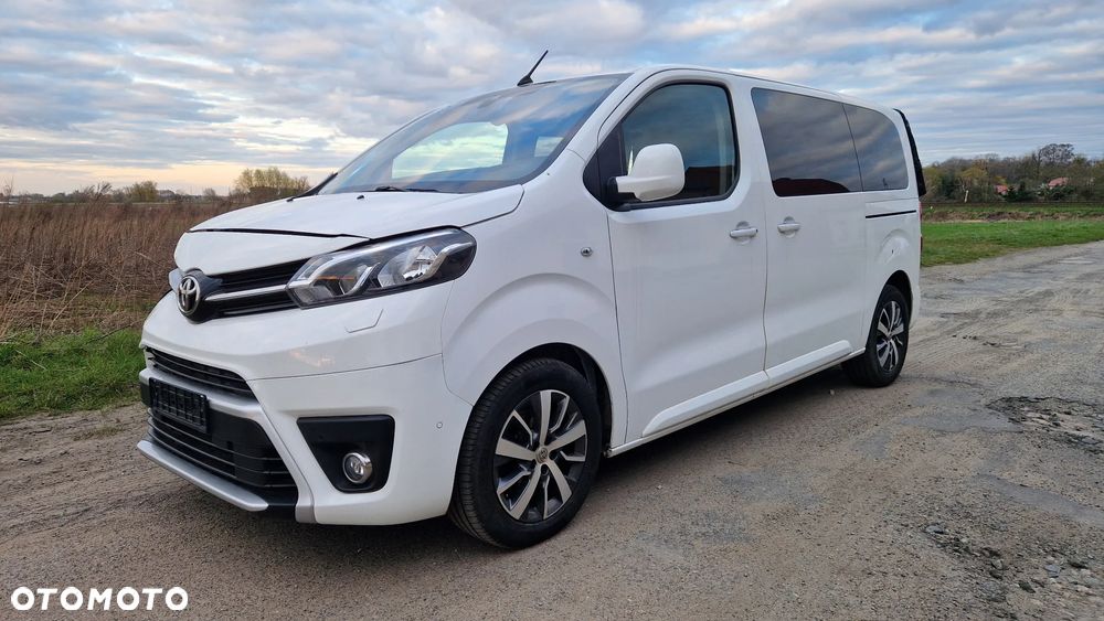 Toyota Proace Verso 2,0-l-D-4D L2 (8-Si.) Autm Team Deutschland - 1