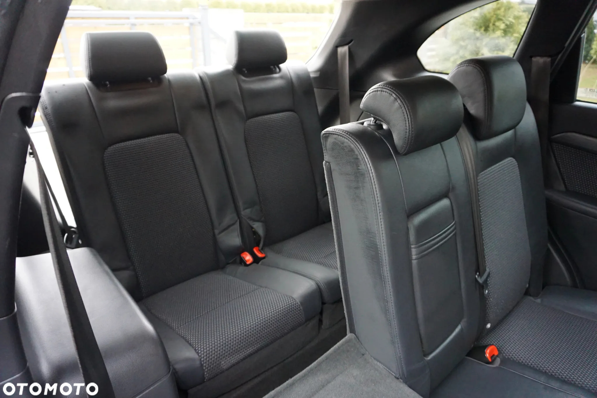 Chevrolet Captiva 2.4 2WD 7 Sitzer LS - 25