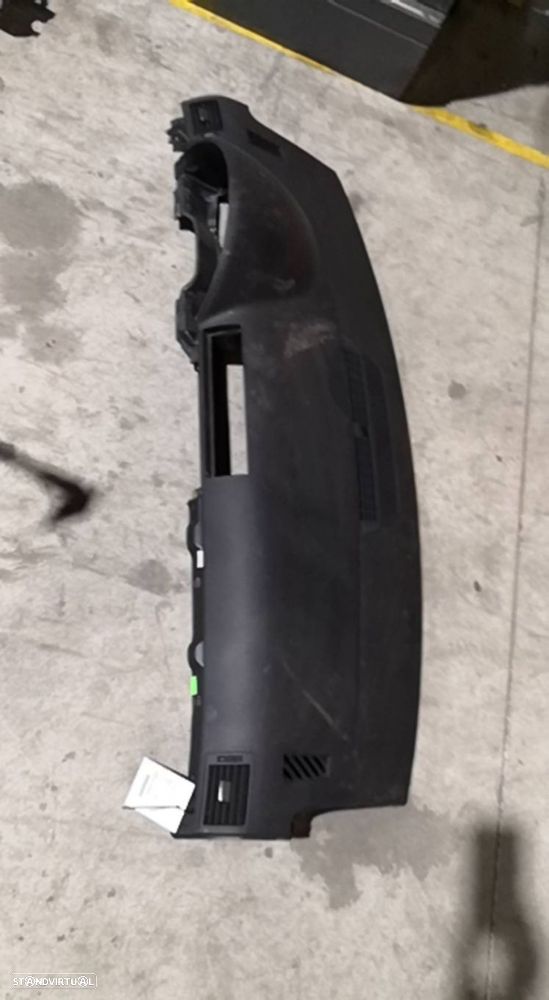 Tablier Audi A4 Avant (8Ed, B7) - 1