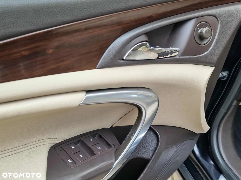 Opel Insignia 2.0 CDTI Cosmo - 23