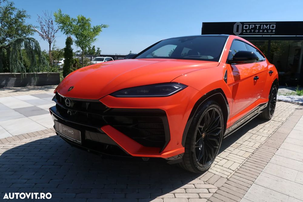 Lamborghini URUS