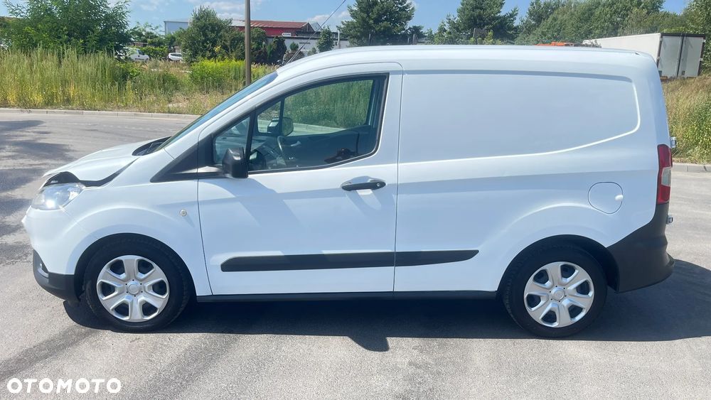 Ford Transit Courier - 4