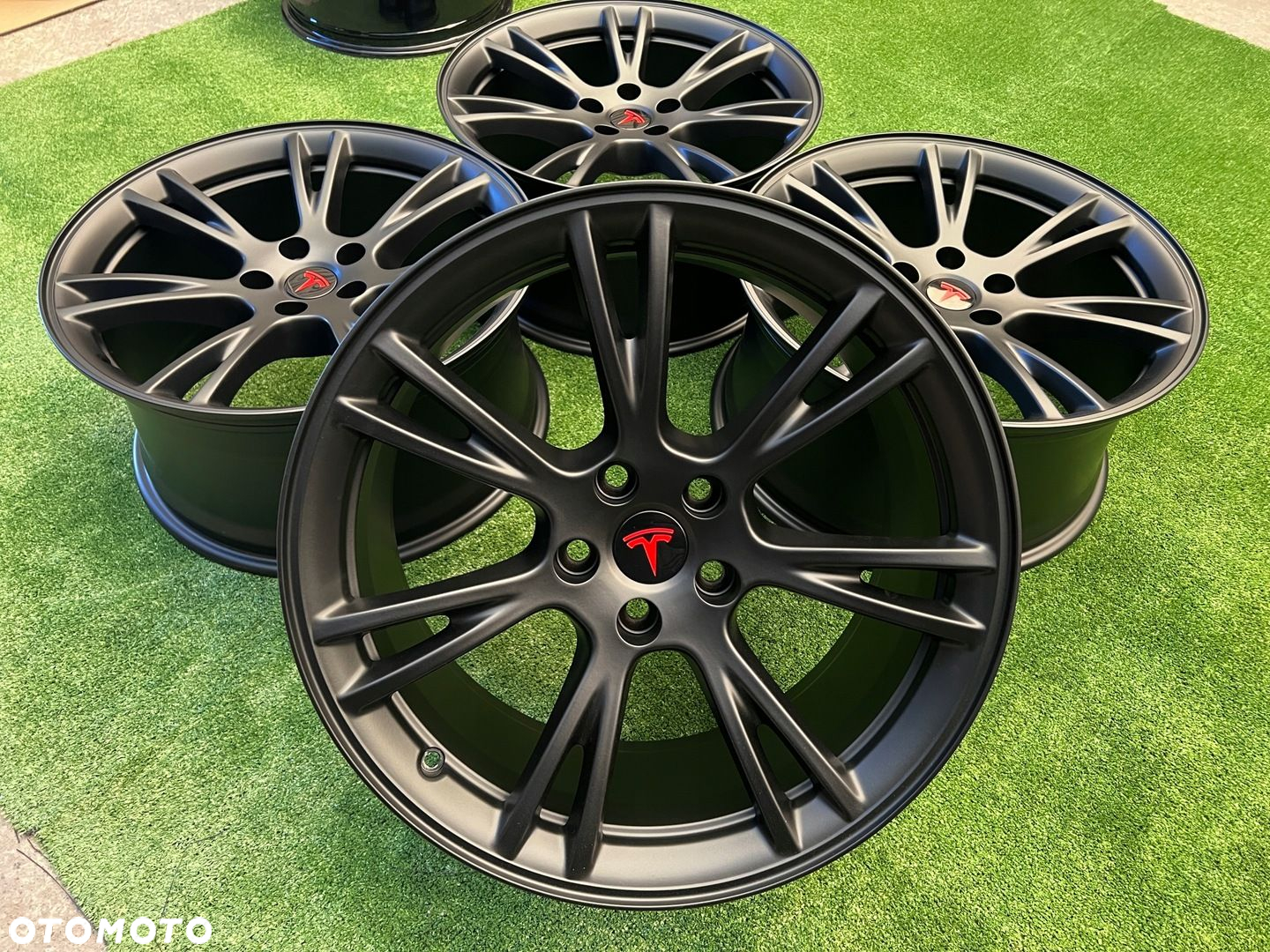 KOMPLET FELG FELGI ALU TESLA MODEL Y 19 5X114,3 ET45 ORYGINALNE IDEALNE - 2