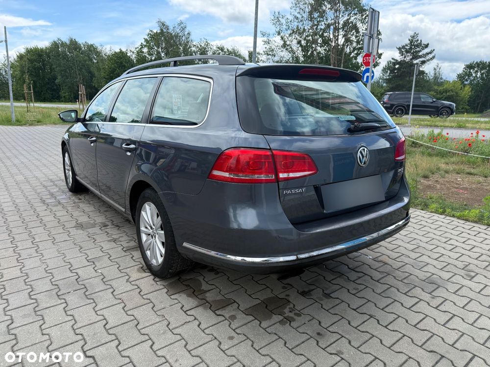 Volkswagen Passat 2.0 TDI DSG BlueMotion Technology Comfortline - 5