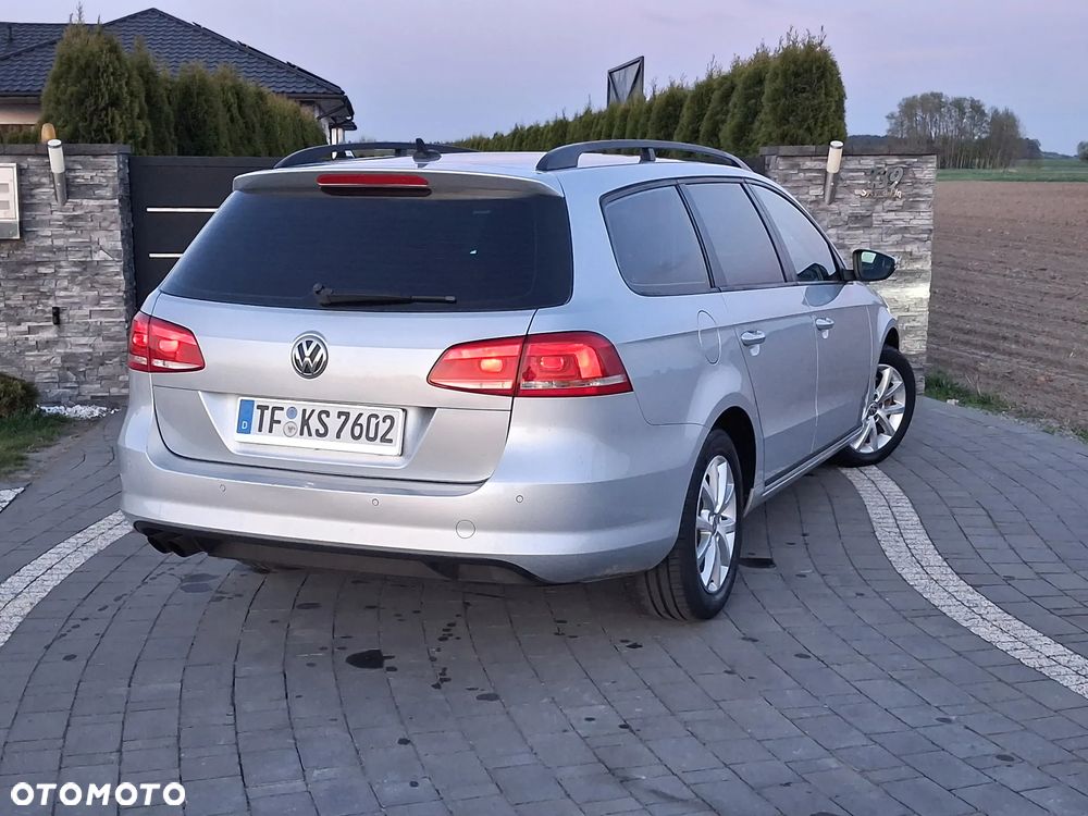 Volkswagen Passat 2.0 Blue TDI SCR Exclusive - 5