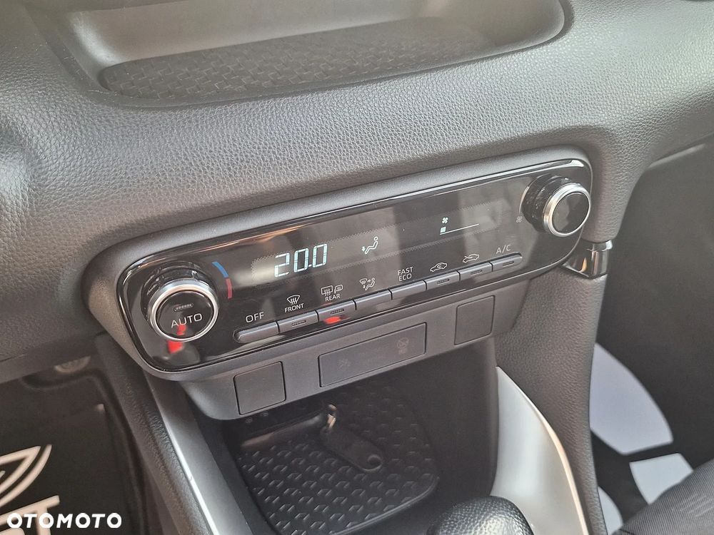 Toyota Yaris - 17