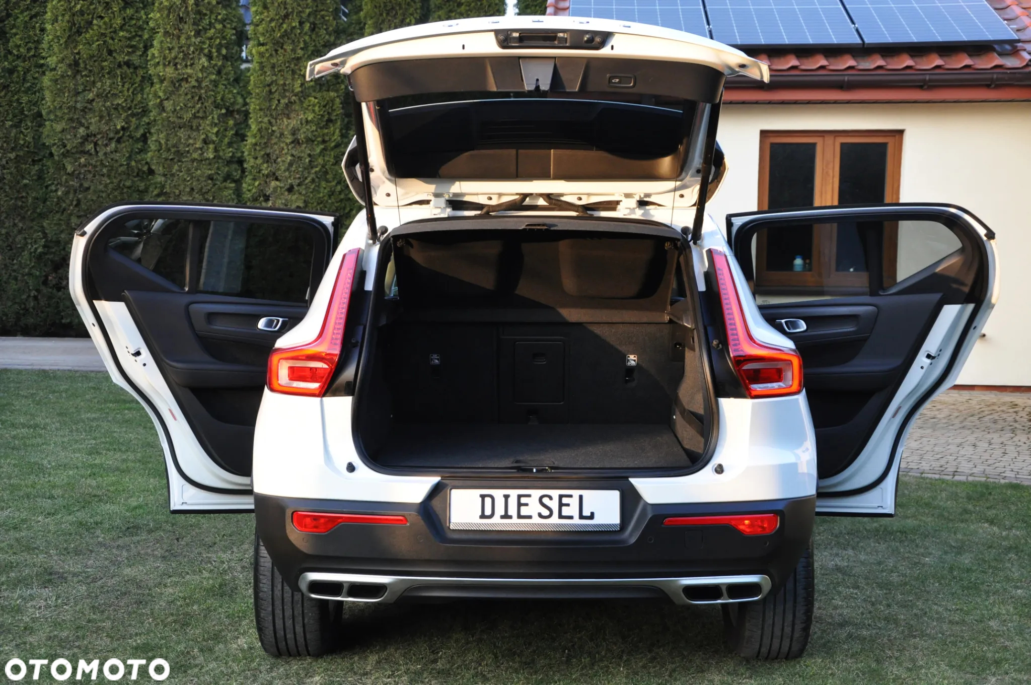 Volvo XC 40 D3 AWD Momentum Pro - 11