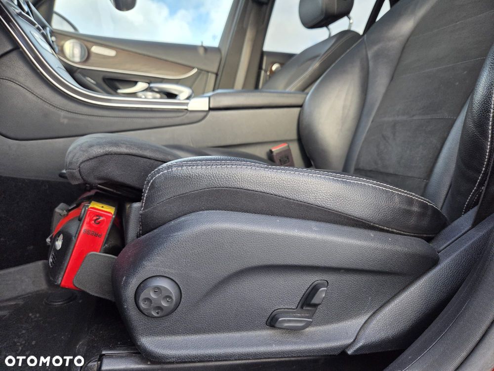 Mercedes-Benz GLC - 9