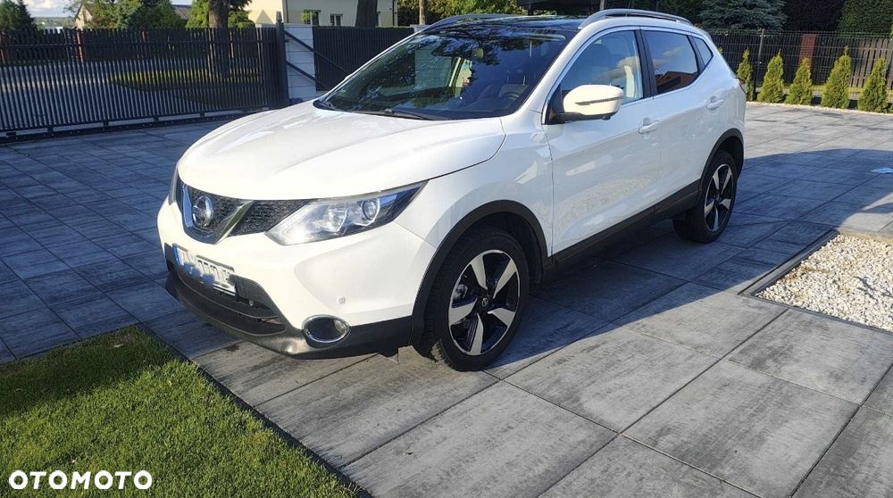 Nissan Qashqai 1.6 dCi 4 x 4 DPF Start/Stop tekna - 1