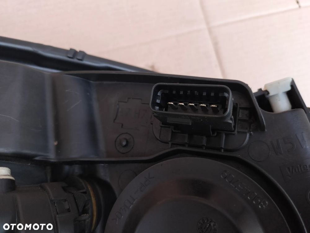 RENAULT SCENIC III LIFT 2013-2016 REFLEKTOR LAMPA LEWA SOCZEWKA  UK - 9