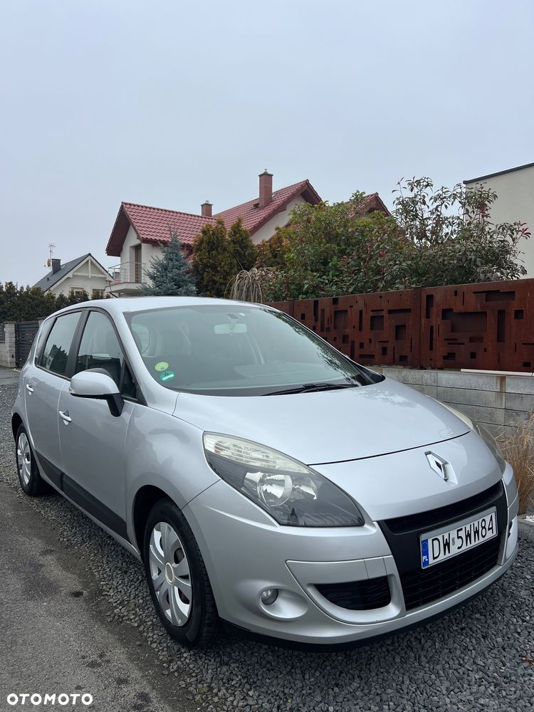 Renault Scenic 1.5 dCi Authentique - 4