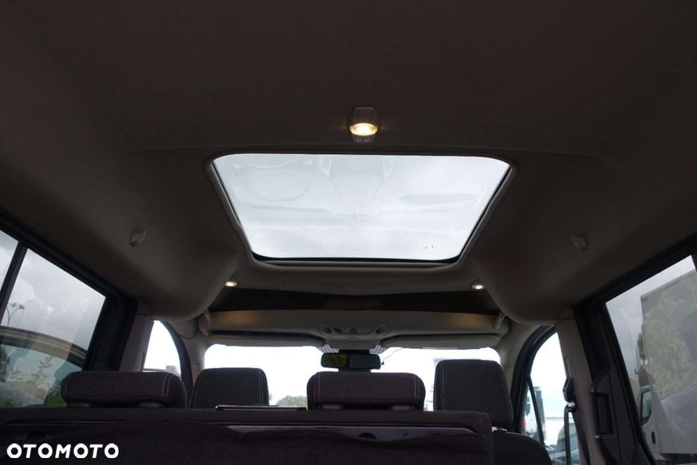 Ford Tourneo Connect Grand - 14