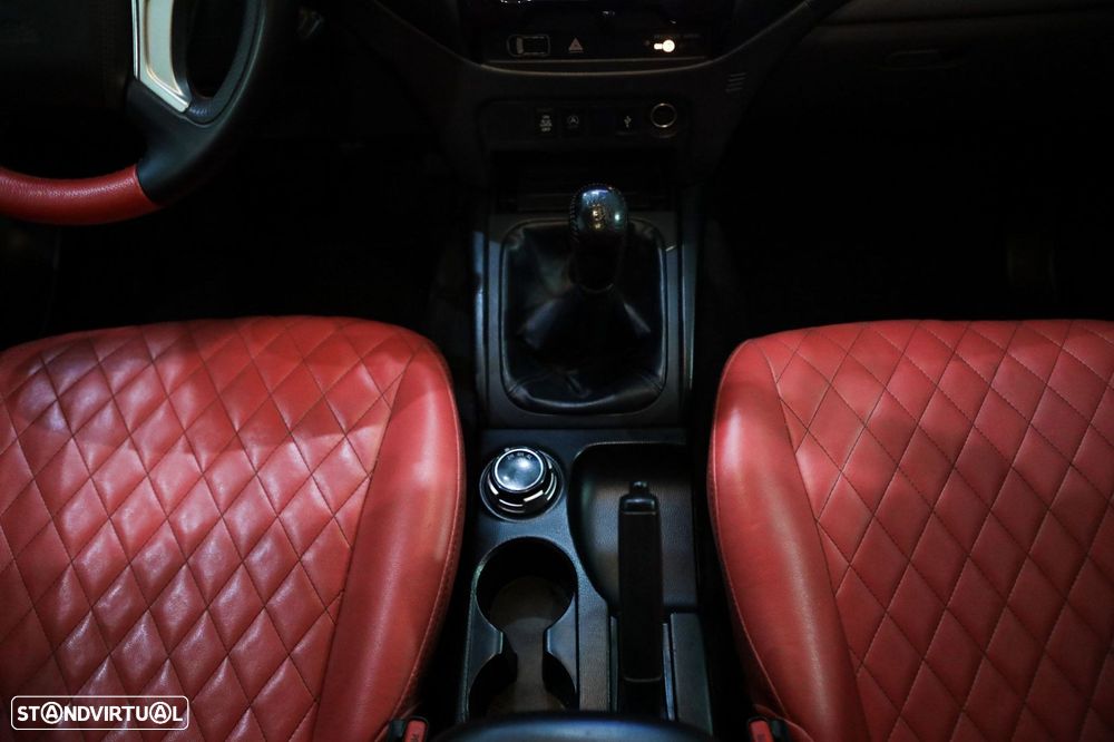 Mitsubishi L200 2.3 DI-D Strakar CD Intense 4WD - 27