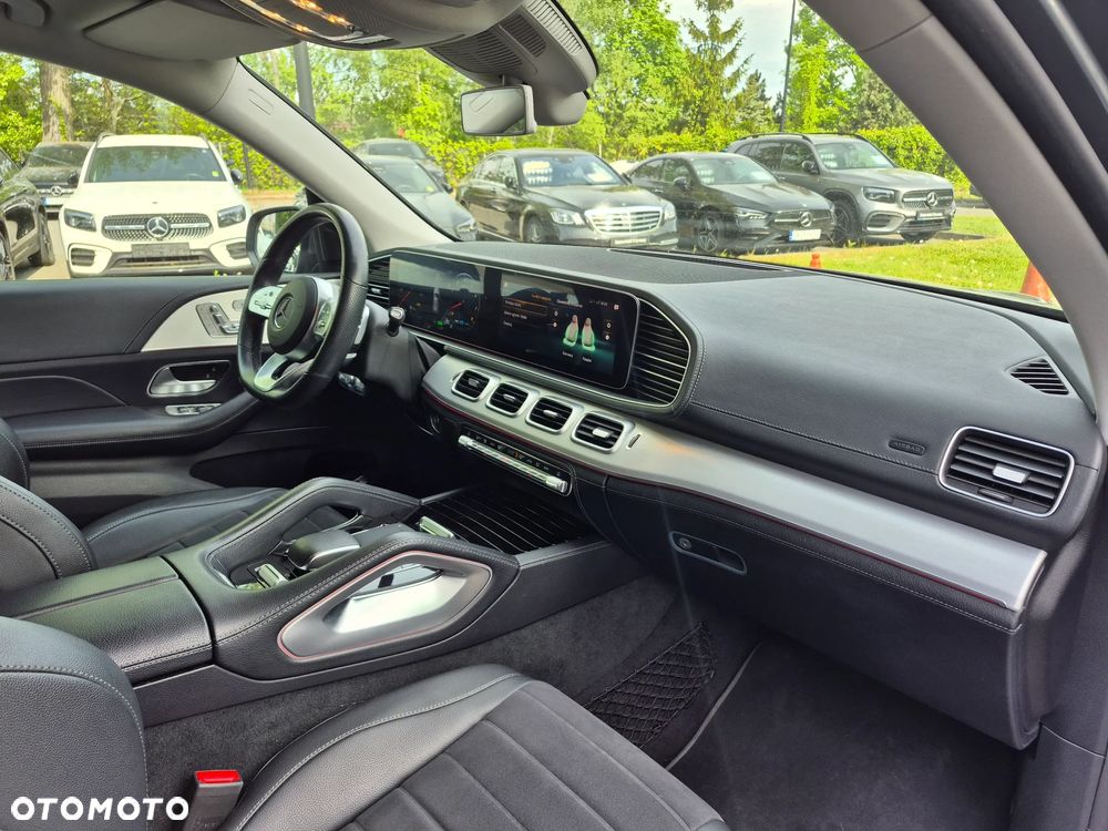 Mercedes-Benz GLE - 33