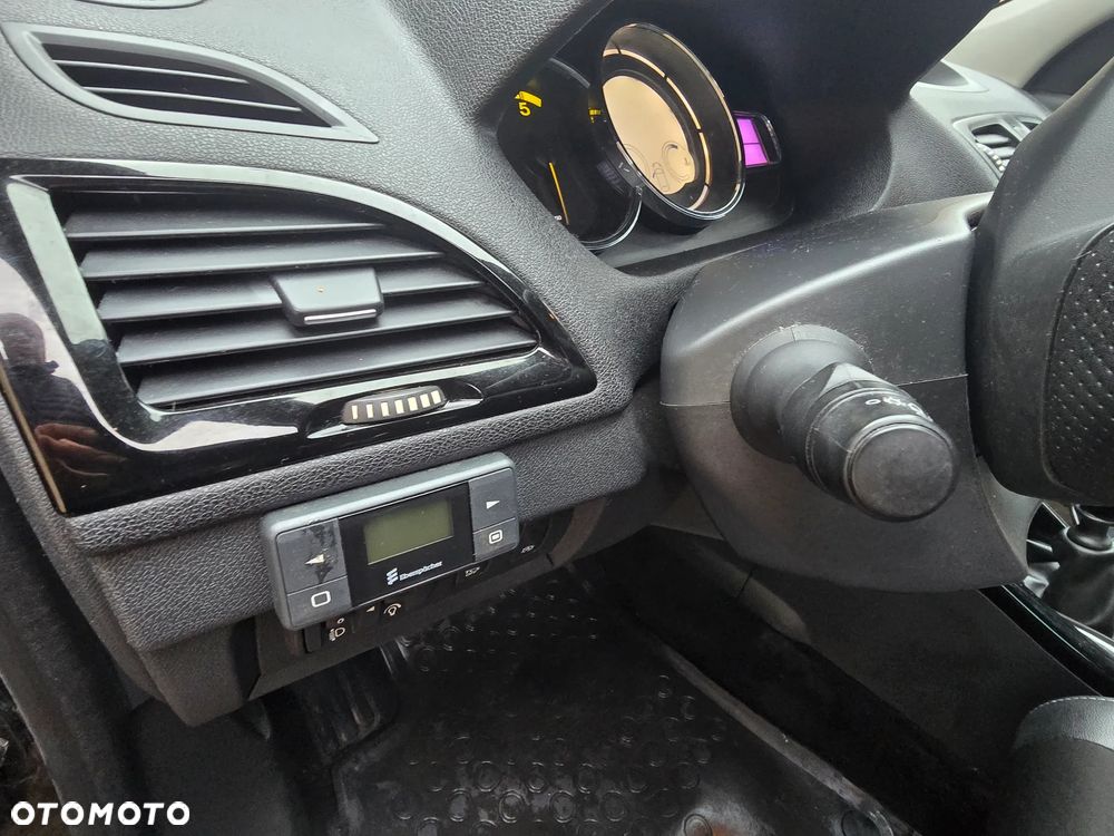 Renault Megane ENERGY dCi 110 Start & Stop Bose Edition - 16