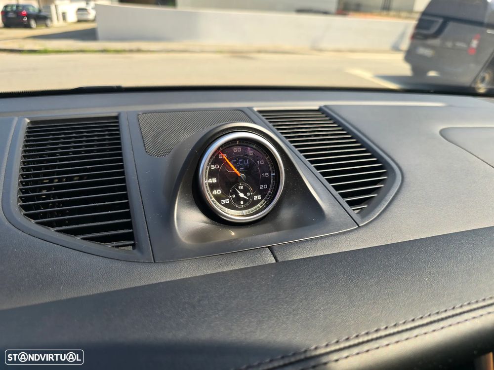 Porsche Macan Turbo PDK - 21