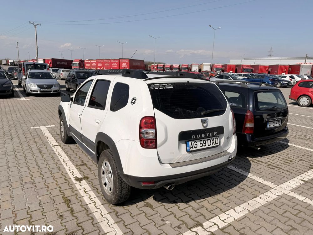 Dacia Duster dCi 110 FAP 4x2 Laureate - 4
